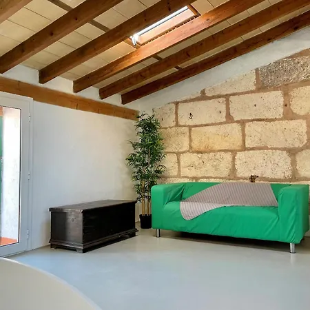 Feliu House By Slow *